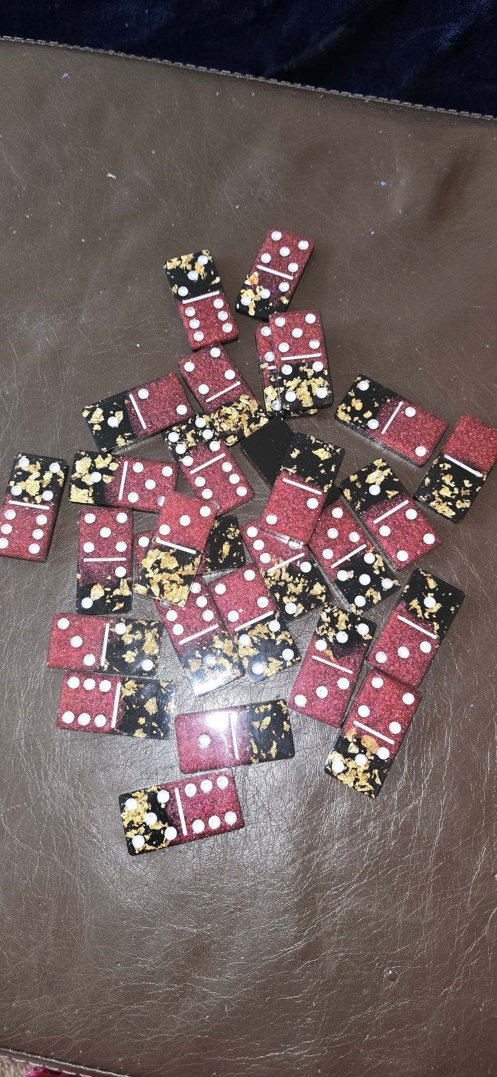 Red & Black Dominos Set